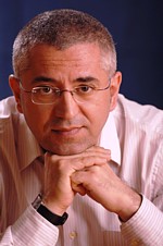 Gazmend Kapllani